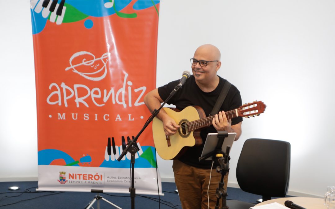 Palestra sobre Tom Jobim com Flávio Mendes