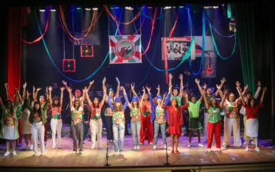 Musical do Aprendiz lota o Theatro Municipal de Niterói em tributo emocionante a Dona Ivone Lara