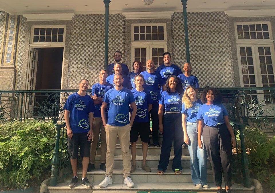 Aprendiz Musical promove reencontro de ex-alunos em celebração aos 25 anos do Programa