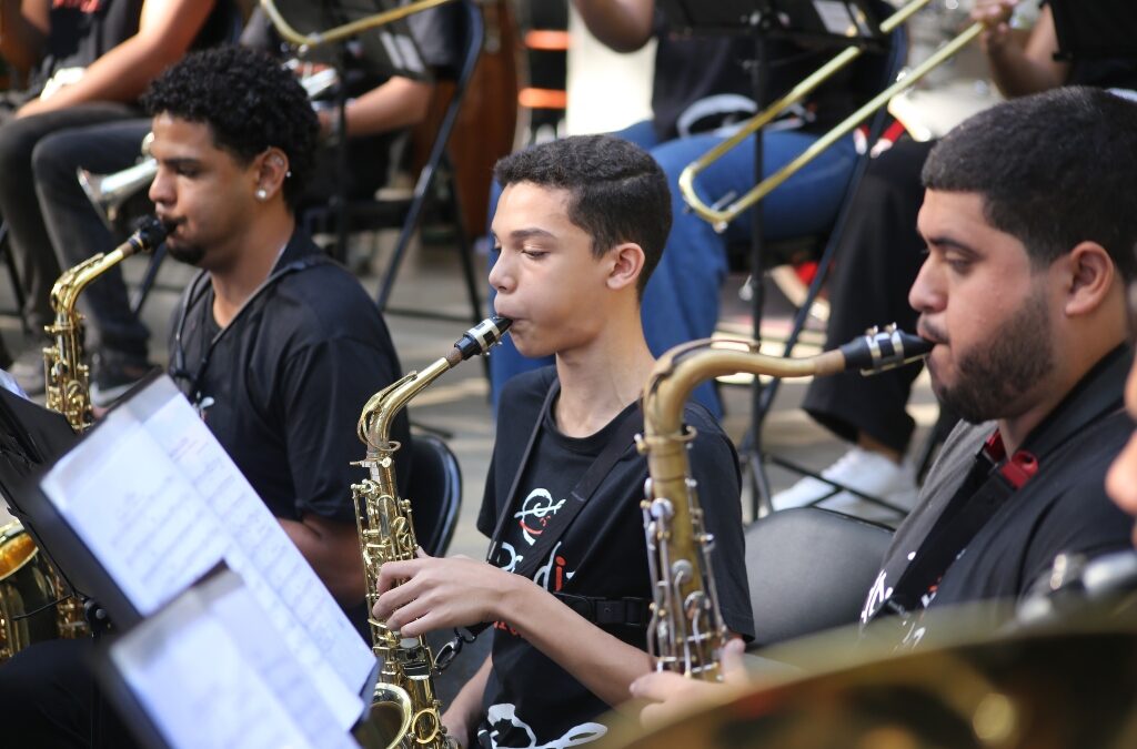 Agosto tem concertos gratuitos e celebração dos 25 anos do Aprendiz Musical em Niterói