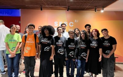 Alunos do Programa Aprendiz Musical assistem ao espetáculo ‘Amor de Baile’, no SESC Niterói