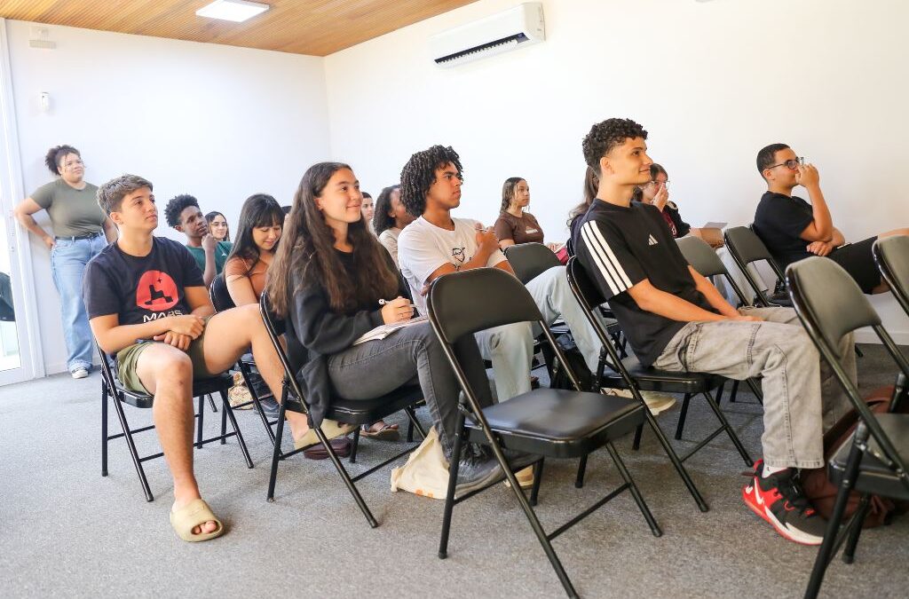 Aprendiz Musical promove aulão gratuito de preparação para o Enem e Sisu