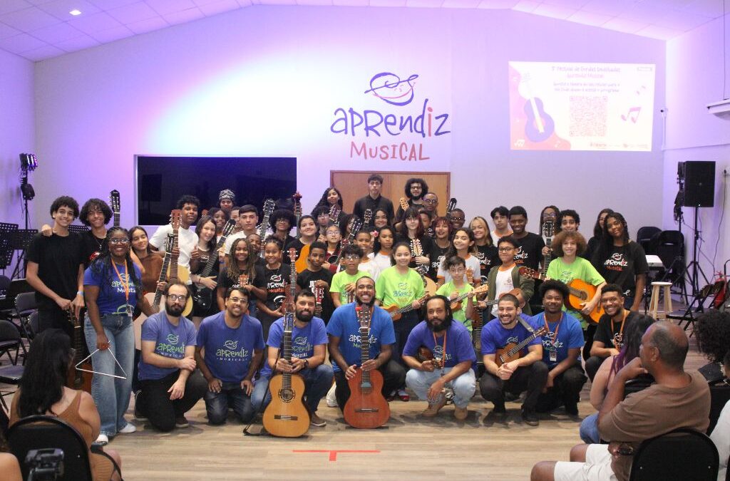 Festival de Cordas Dedilhadas promove integração musical entre jovens de Niterói