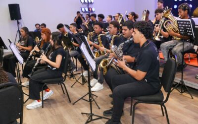 Orquestra de Sopros Aprendiz Musical se apresenta em evento do Theatro Municipal do Rio